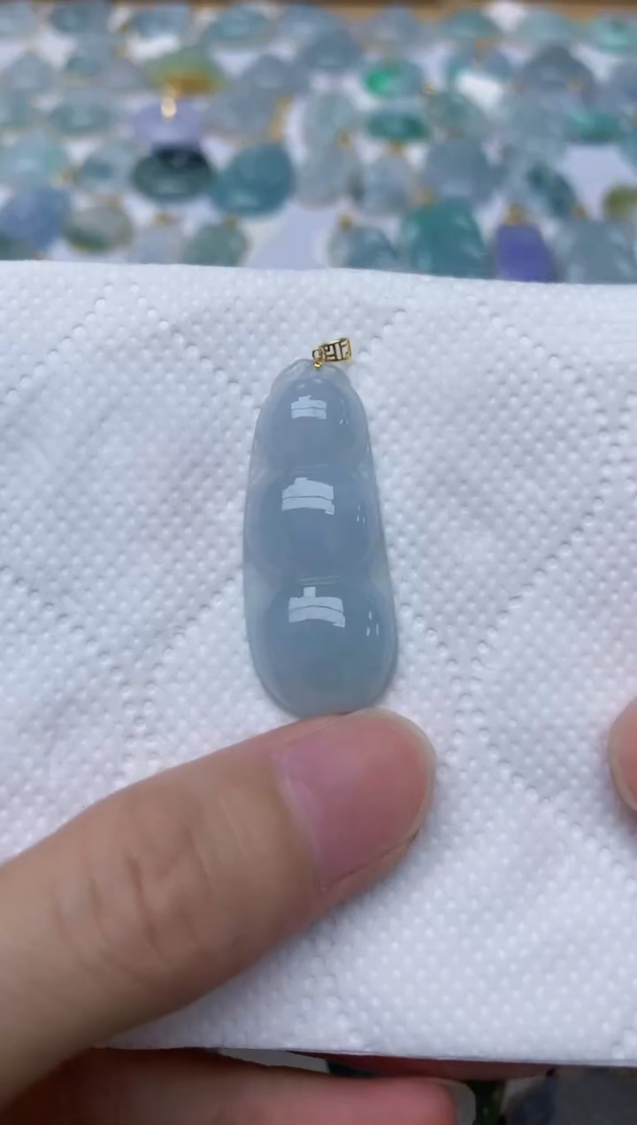 翡翠18K金镶嵌颈饰天然A货翡翠