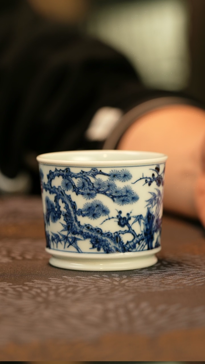 中式Z****7微瑕垂虹慕古松竹梅容天杯