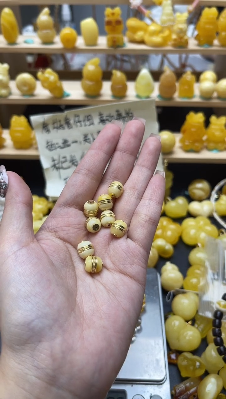 琥珀未镶嵌珠宝奇石132琥珀蜜蜡微瑕多样性随机发其一