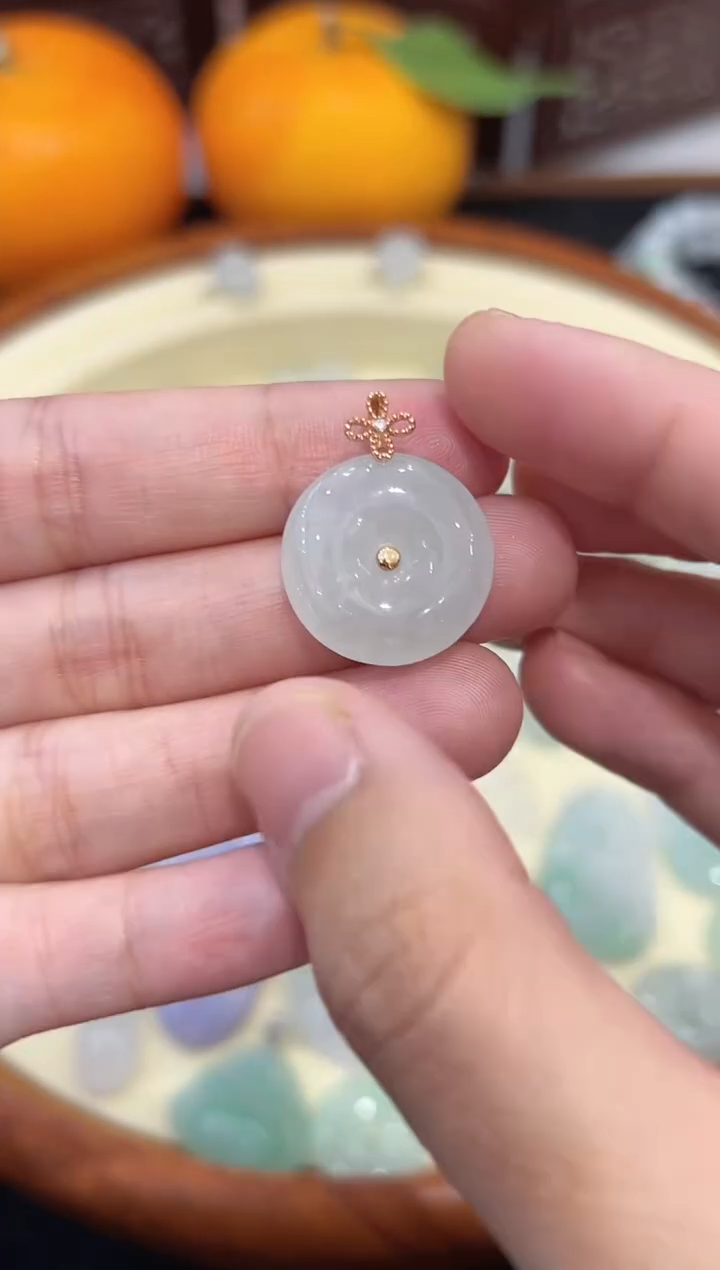 【闪购商品】翡翠吊坠(不含链)18K金镶嵌缅甸A货翡翠