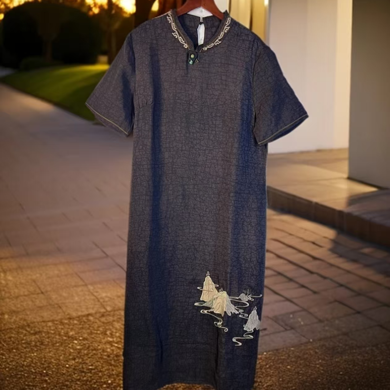 1111刺绣裂纹裙高端领透气夏季妈妈装连衣裙