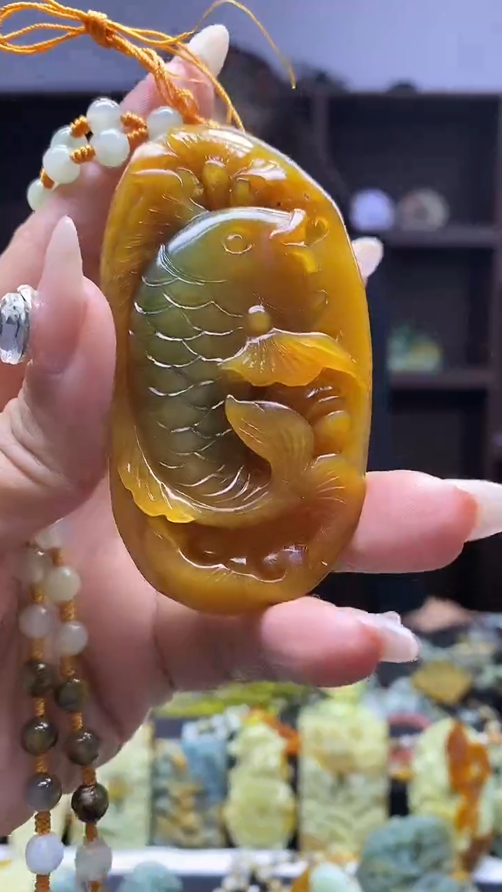 未镶嵌岫玉挂件 