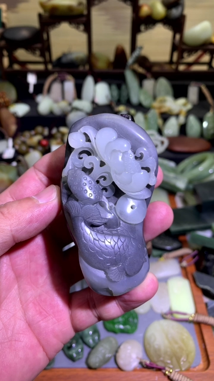 【闪购商品】和田玉颈饰未镶嵌子料青花把件