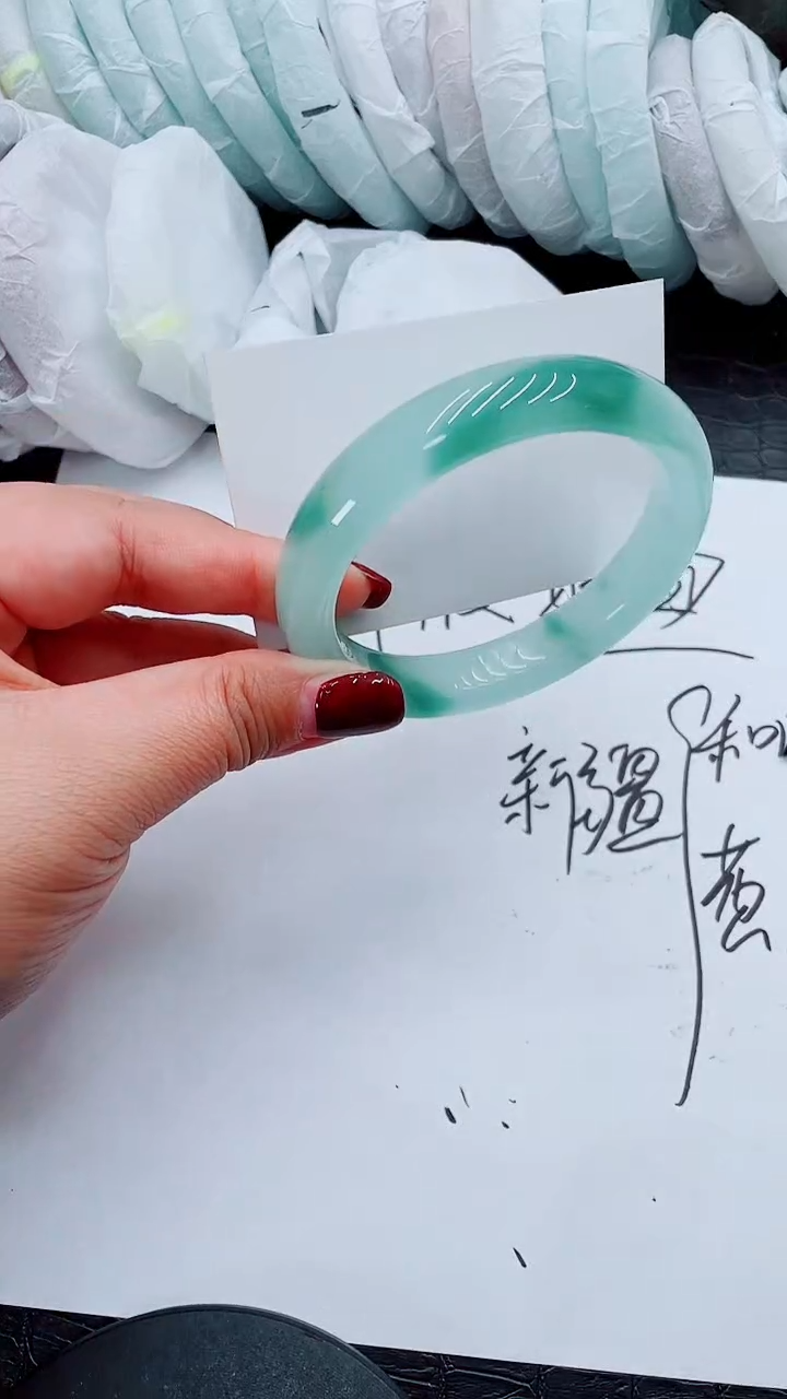 【闪购商品】石英质玉手镯未镶嵌Q119-61-62