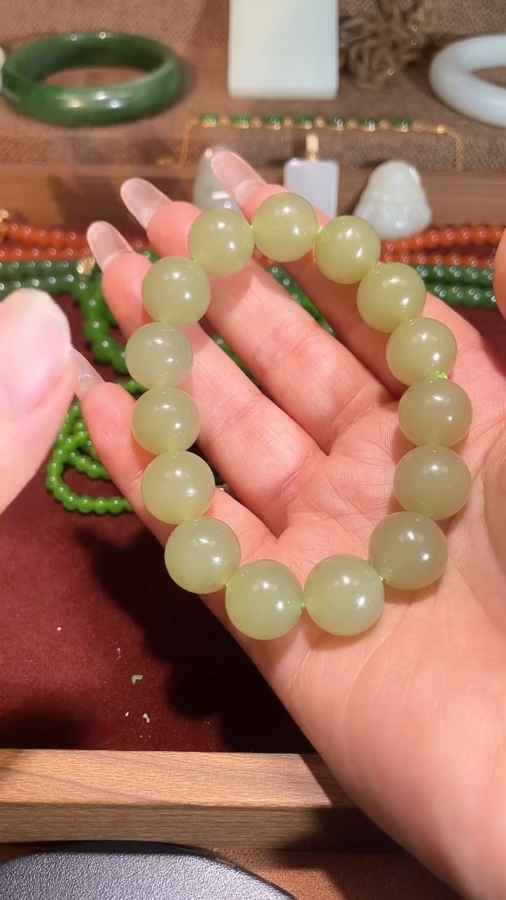 颈饰未镶嵌和田玉卡14手串