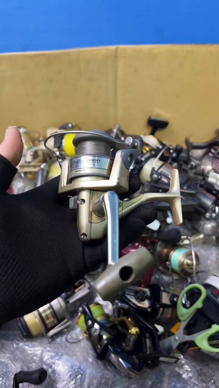 用****7微瑕钓鱼轮，直播间讲解为准，看清楚再拍，如有拆卸不退换