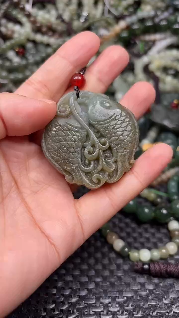 颈饰未镶嵌和田玉1