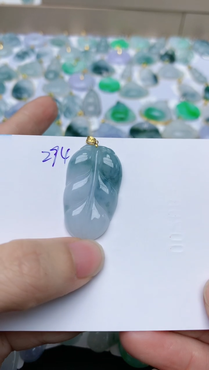 【闪购商品】翡翠颈饰18K金镶嵌天然翡翠A货    294