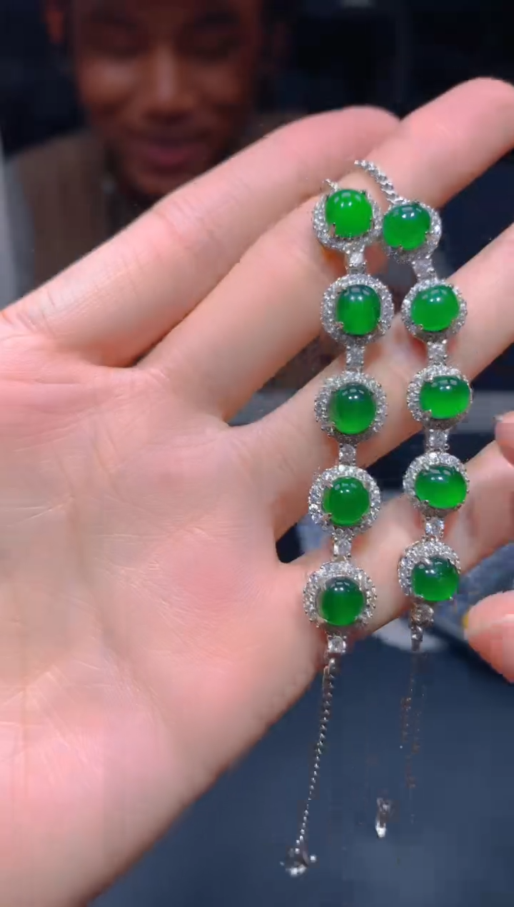 【闪购商品】定制翡翠未镶嵌42多样性发货(发其一）