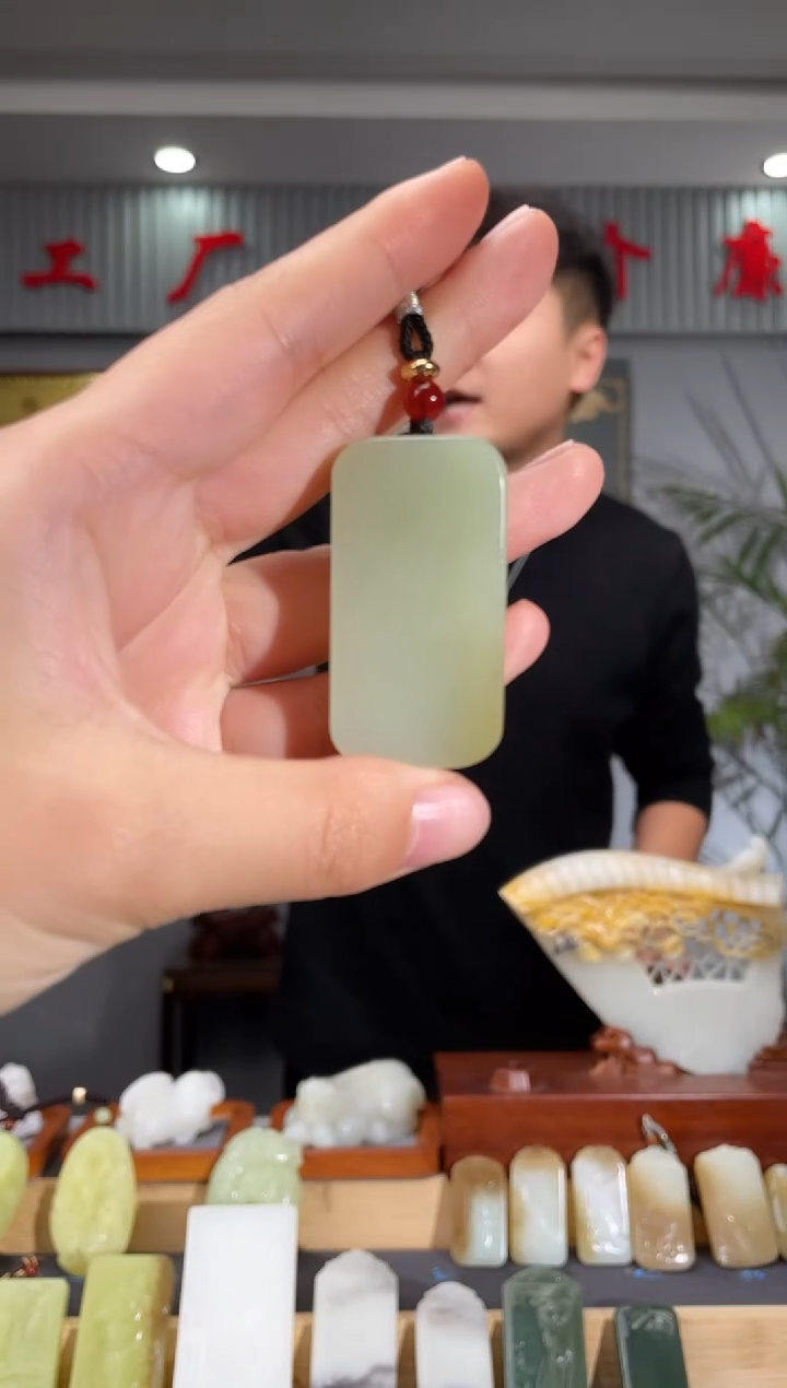 【闪购商品】和田玉颈饰未镶嵌拍一发一 多样性发货