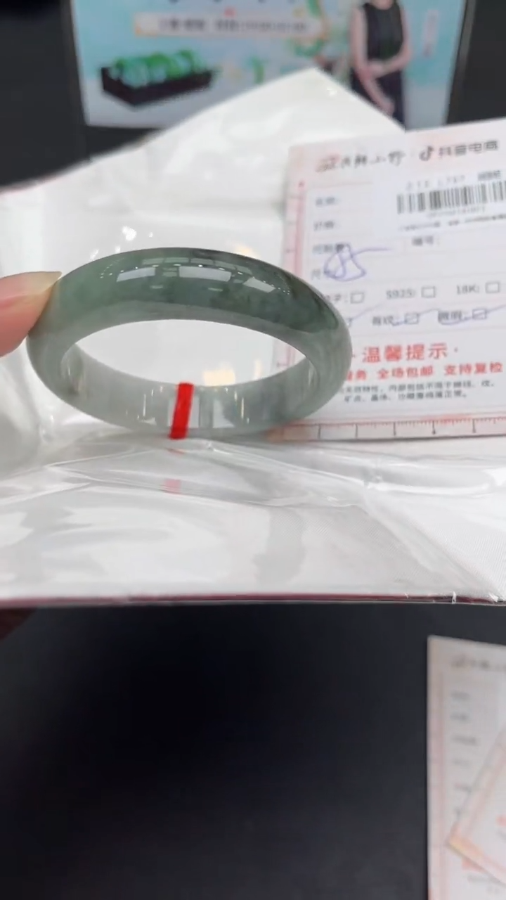 【闪购商品】定制翡翠未镶嵌天然缅甸翡翠手镯71
