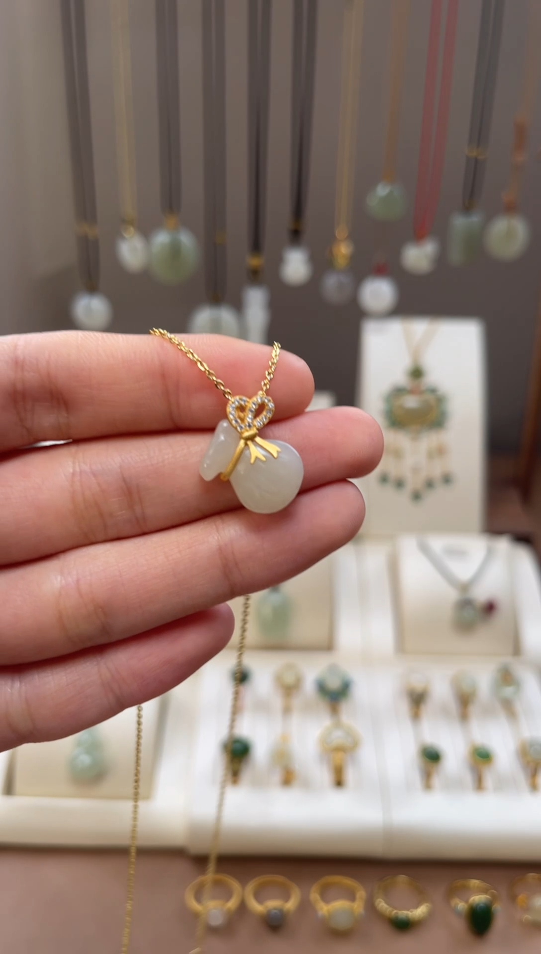 颈饰银S925镶嵌和田玉和田玉吊坠