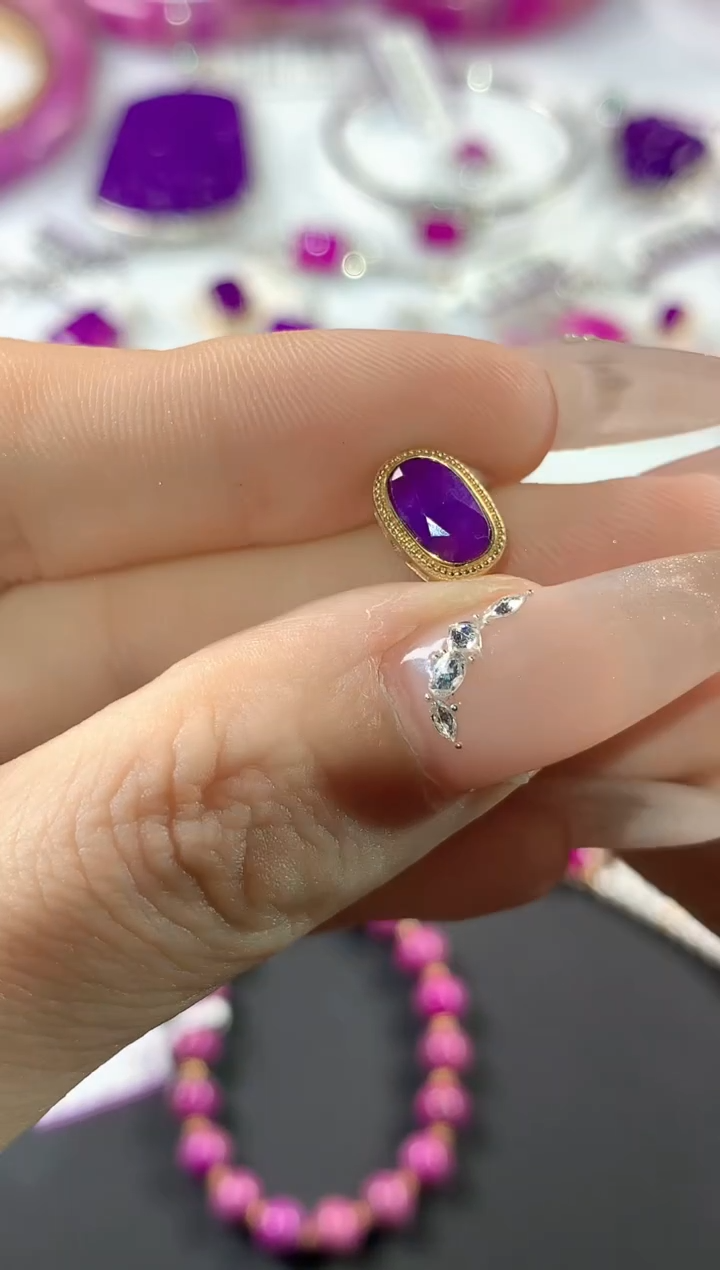 苏纪石（舒俱来）18K金镶嵌，吊坠