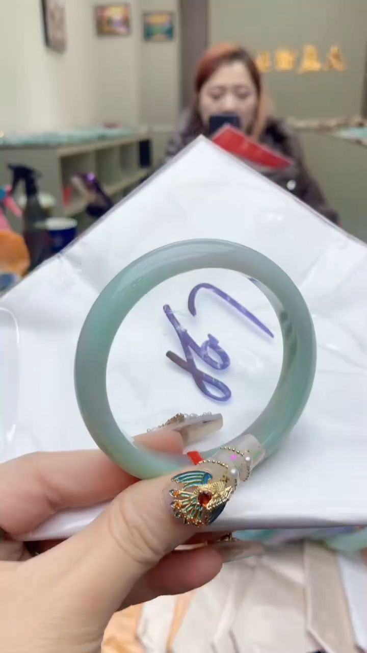 【闪购商品】翡翠手镯未镶嵌5464565446