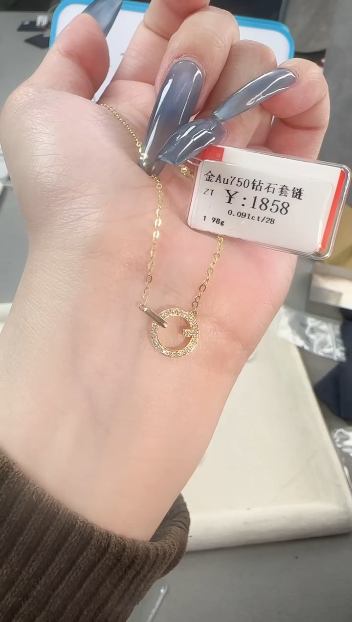 【闪购商品】钻石项链18K金镶嵌B2400508900039