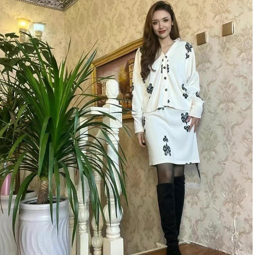 女士时尚两件套  7