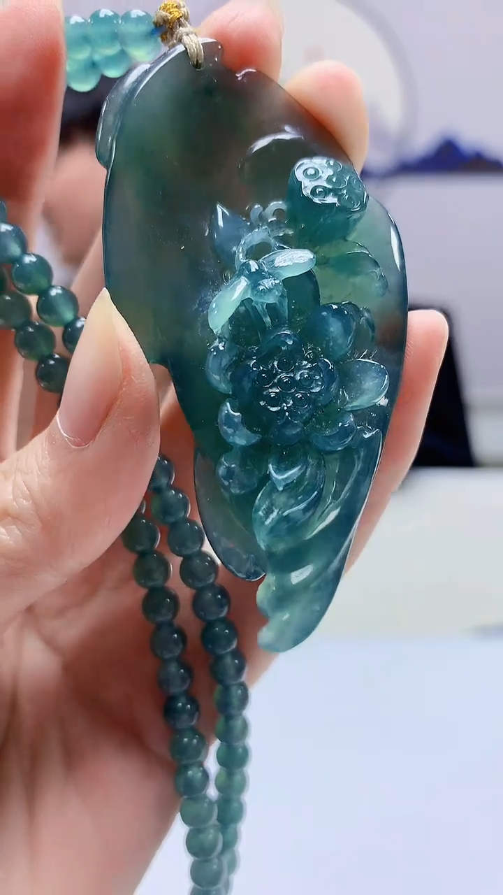 【闪购商品】定制翡翠未镶嵌5060zm-毛货挂件189