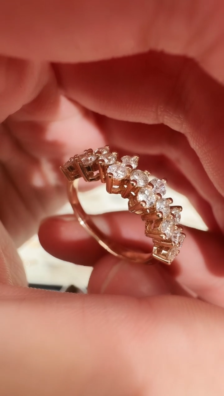 【闪购商品】钻石戒指/指环18K金镶嵌k玫戒指2.62g