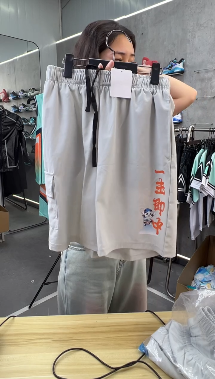 安踏儿童衣服尺码 ：140