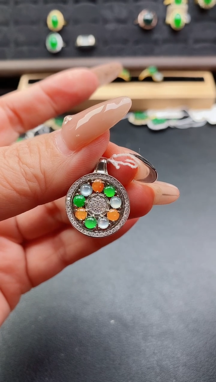 吊坠(赠链)银S925镶嵌翡翠1