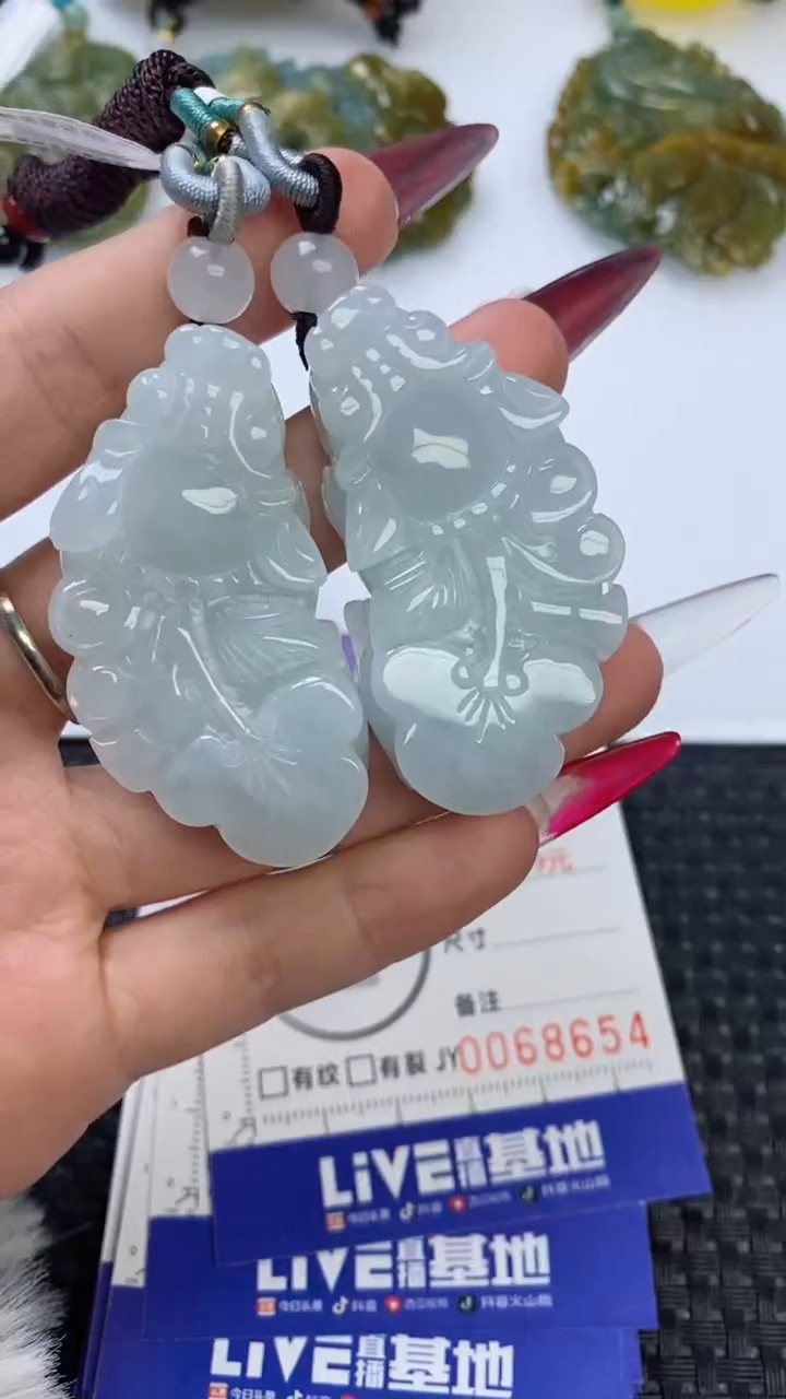 【闪购商品】翡翠颈饰未镶嵌111111111111111