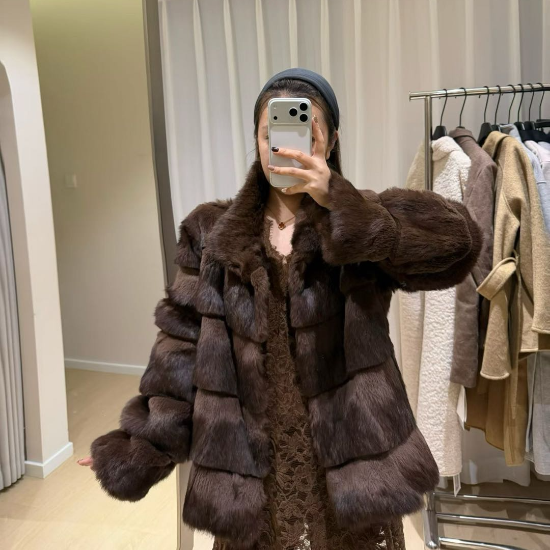 冬季气质翻领时尚长袖女款兔毛外套