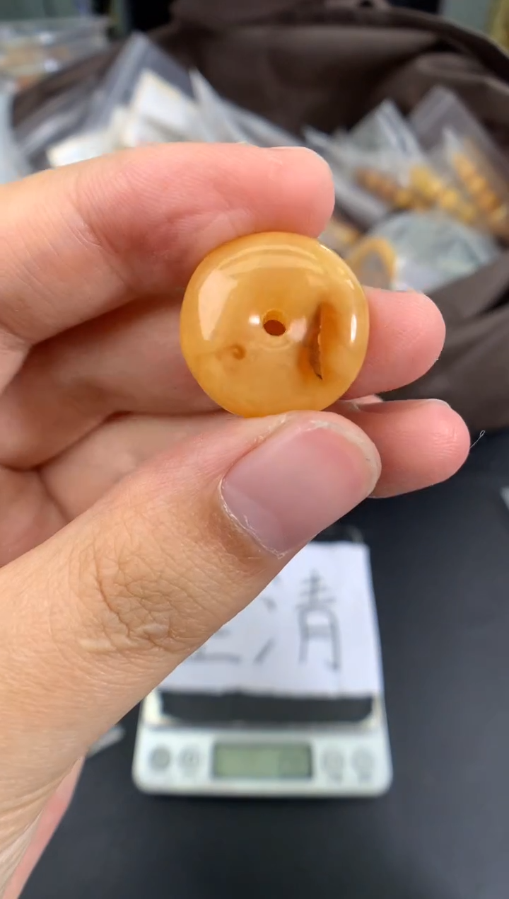 蜜蜡未镶嵌珠宝奇石1