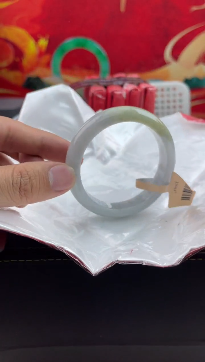 【闪购商品】翡翠手镯未镶嵌翡翠手镯（微瑕）8