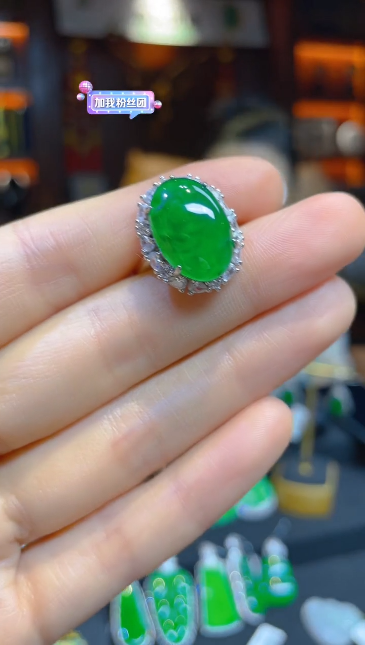 【闪购商品】翡翠戒指银S925镶嵌117487天然A货翡翠蛋面戒指