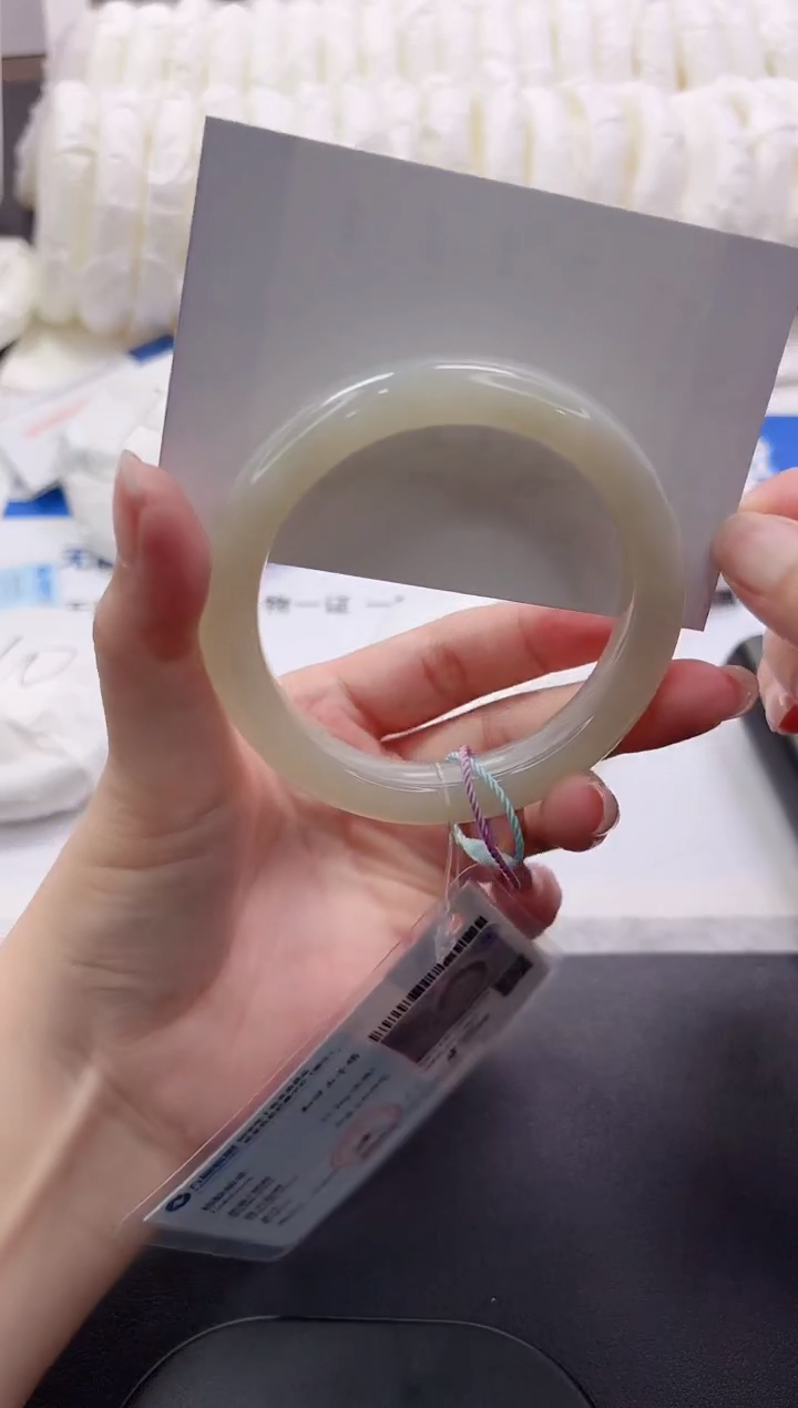 和田玉手镯未镶嵌148-57.1bq