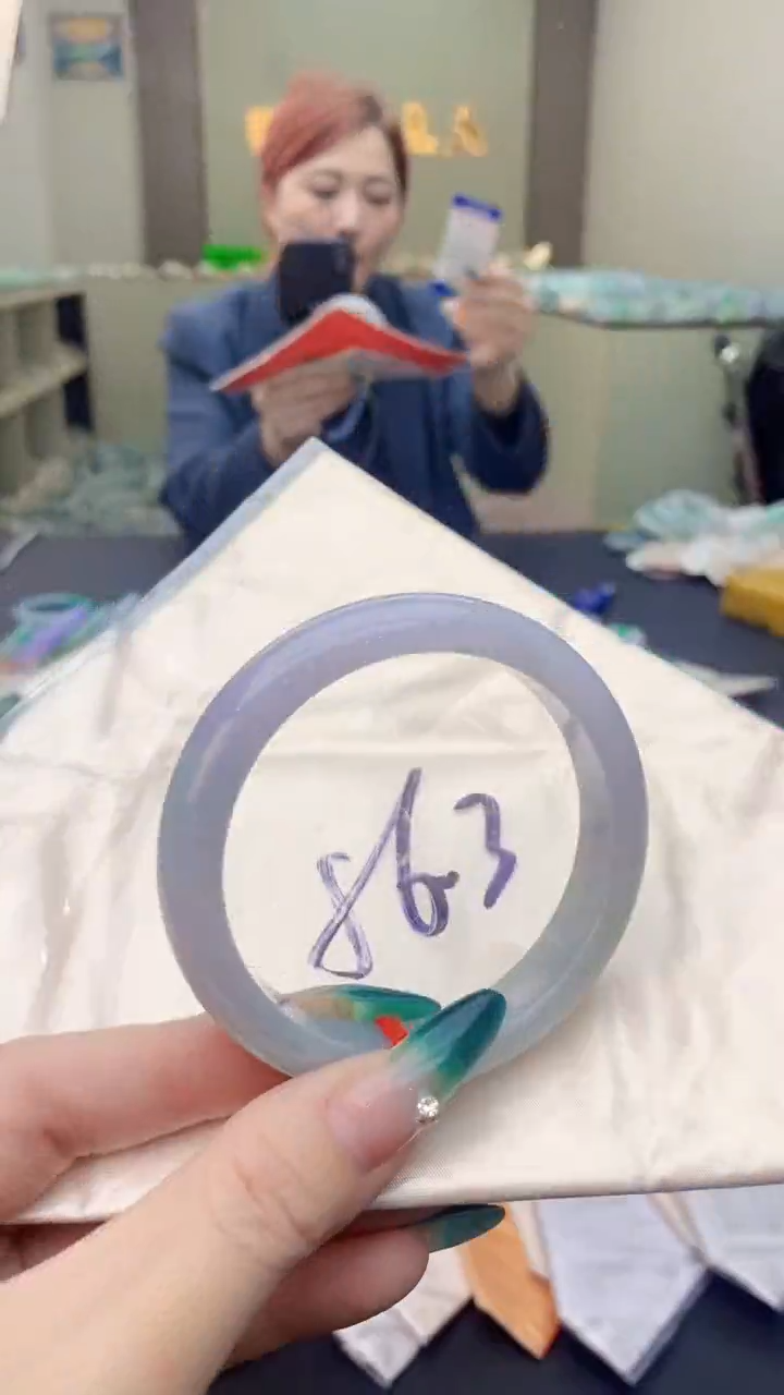 【闪购商品】翡翠手镯未镶嵌1035134529