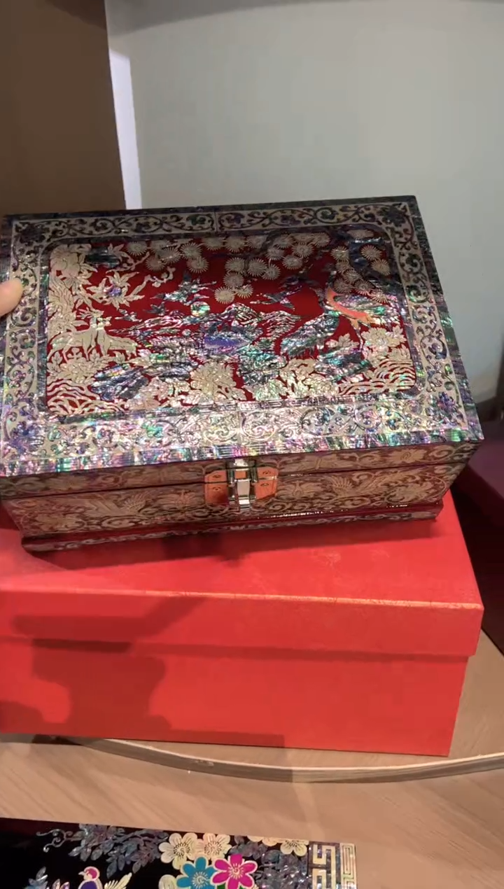 【闪购商品】鱼锁绒布底弘贝雅螺钿漆器文化馆