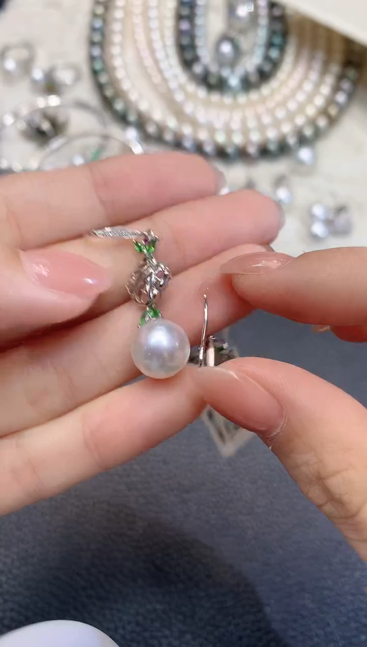 18K金镶嵌耳饰海水珍珠D66