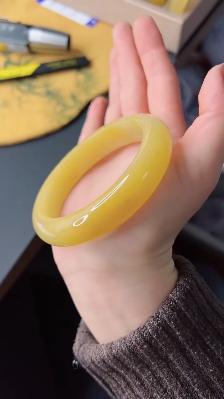 【闪购商品】石英质玉手镯未镶嵌708-61