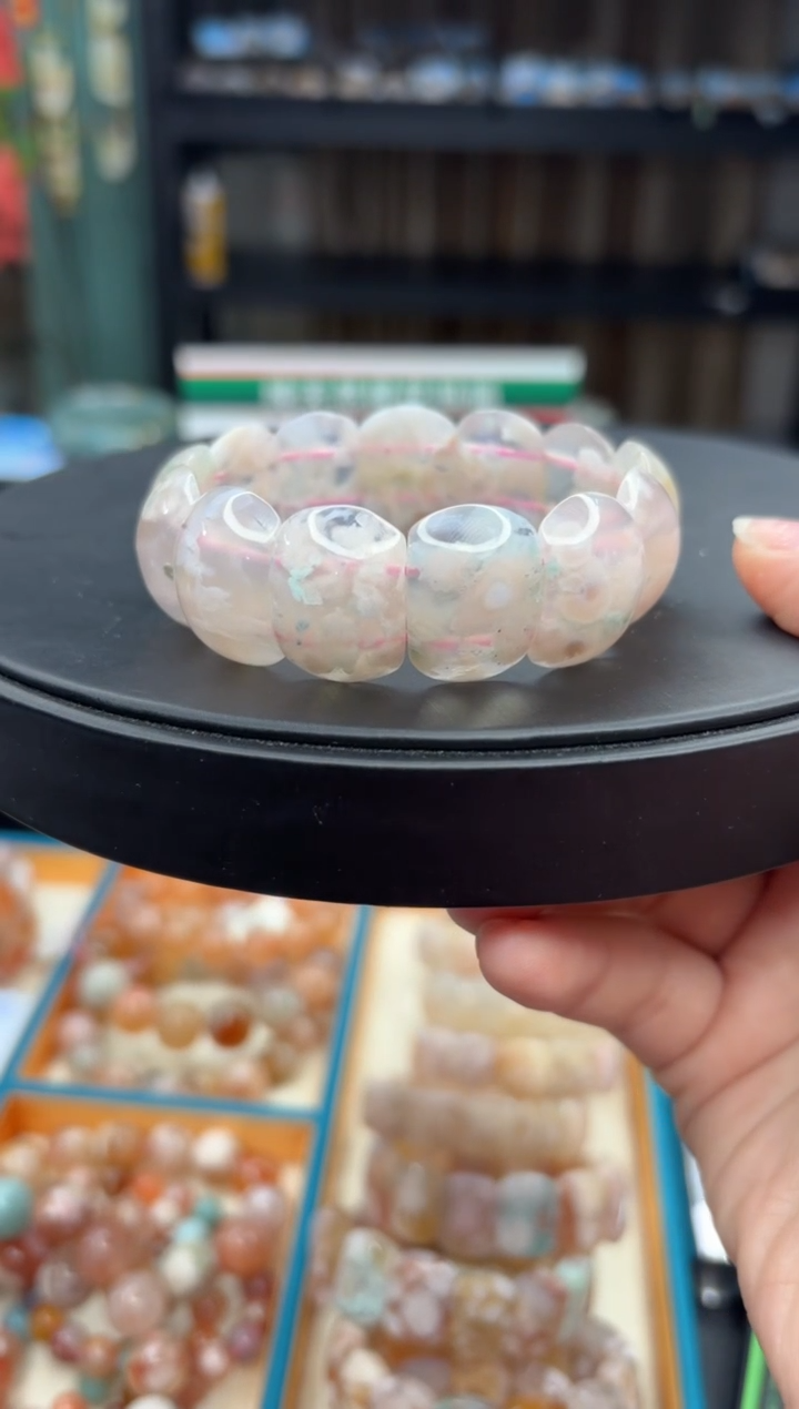 【闪购商品】石英质玉手链未镶嵌189
