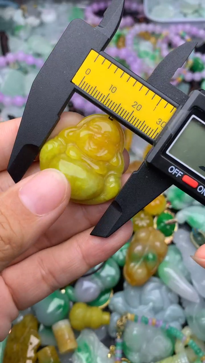 颈饰未镶嵌翡翠天然缅甸翡翠吊坠