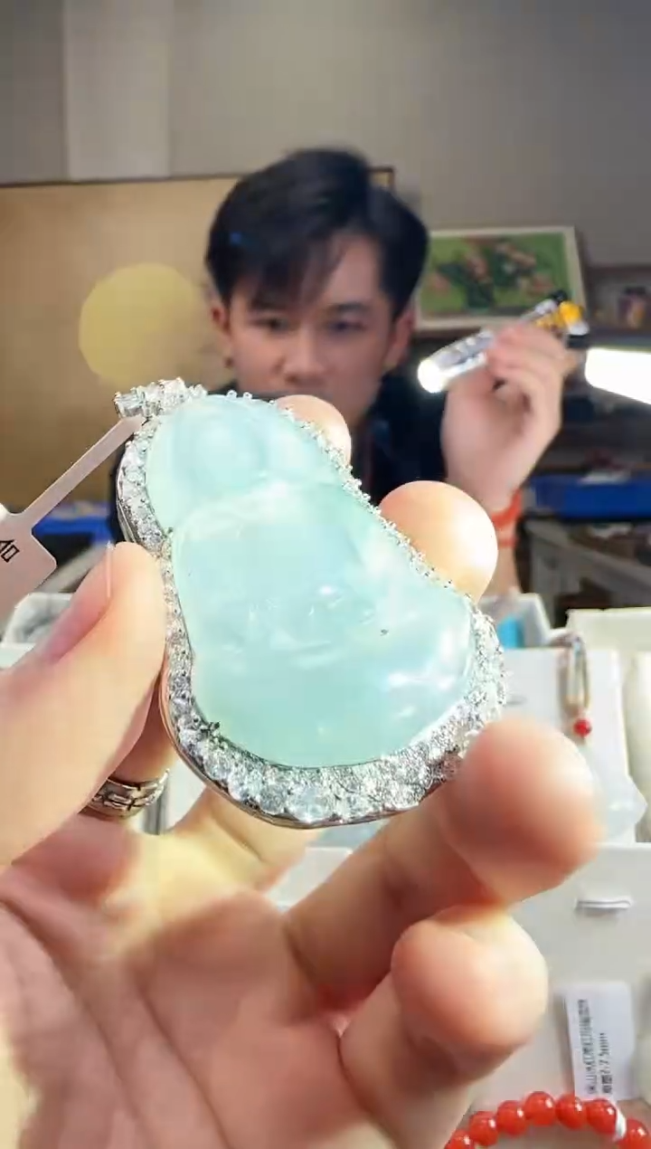 【闪购商品】翡翠吊坠(不含链)合金翡翠吊坠