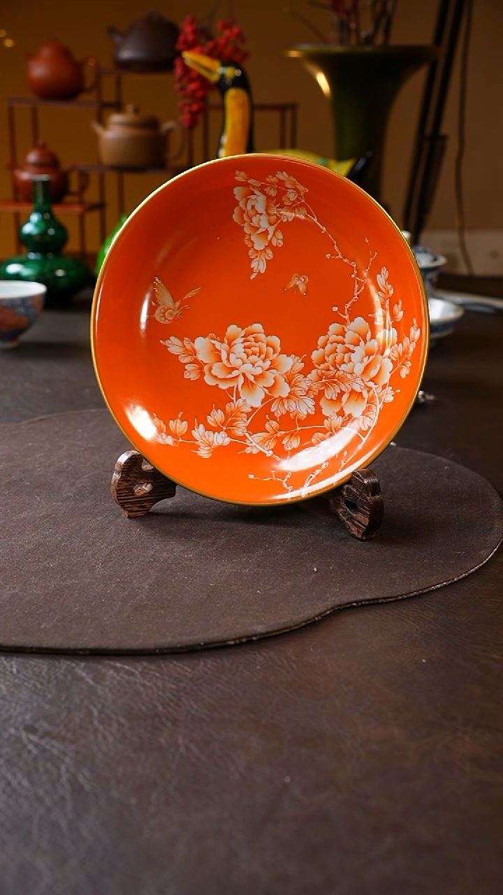 【闪购商品】矾红描金花蝶壶承盘