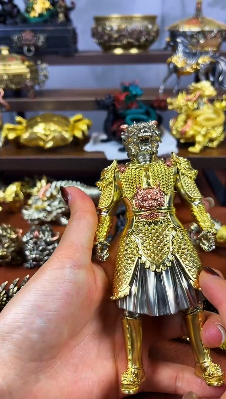 将军龙王黄铜摆件