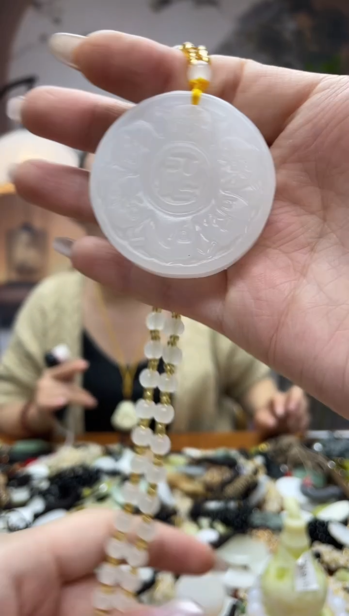 未镶嵌岫玉吊坠·