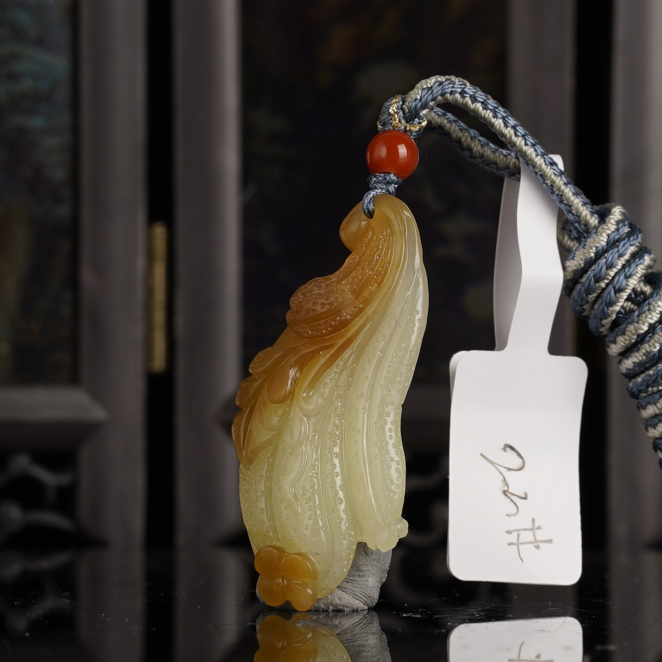 XW11667二十世纪和田玉吊坠