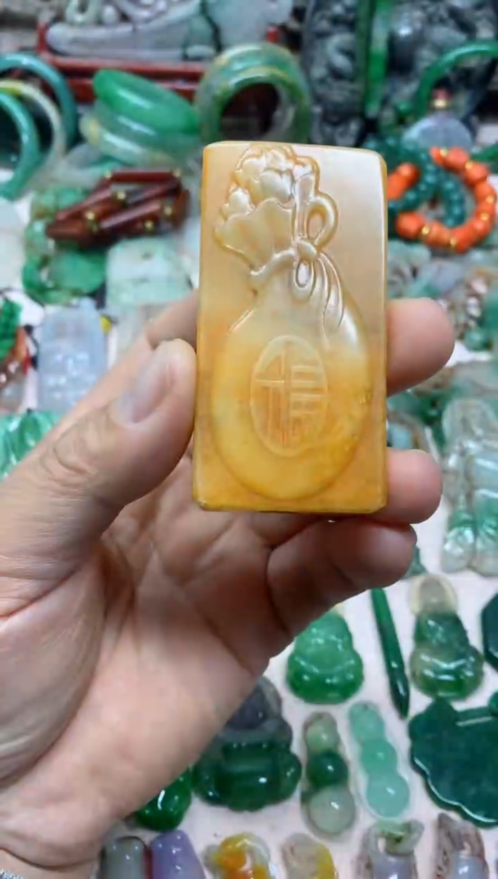 【闪购商品】4直播间的实时画面