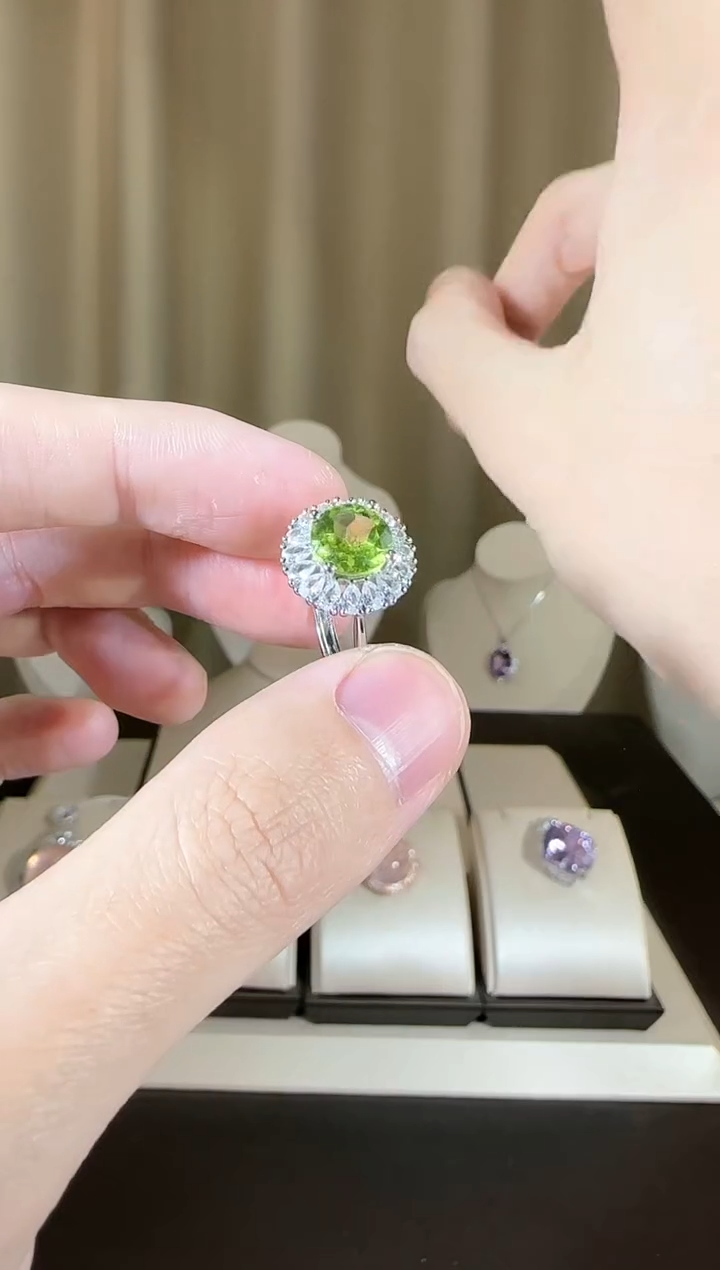 【闪购商品】橄榄石戒指银S925镶嵌设计款