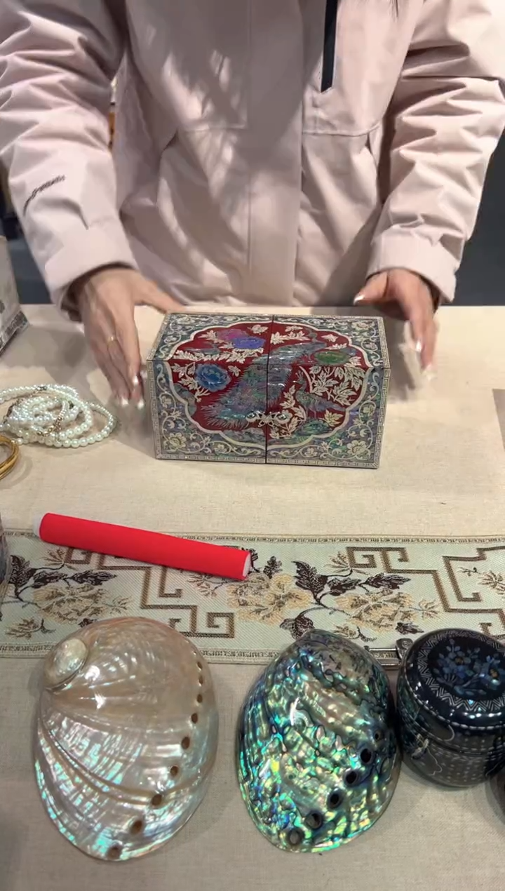 【闪购商品】对开·弘贝雅螺钿漆器文化馆