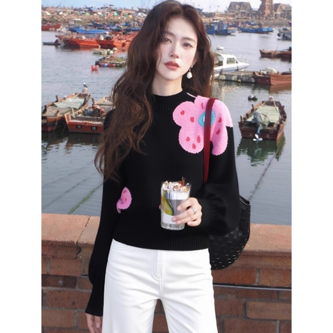 秋冬氛围感穿搭上衣韩系小众不撞款洋气减龄高级感黑色印花毛衣女