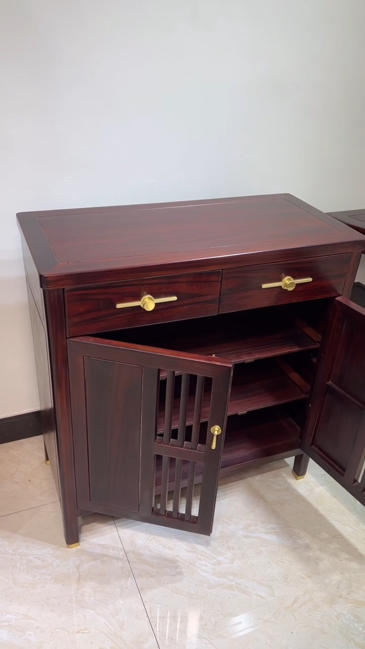 黑酸枝木类成套家具鞋柜