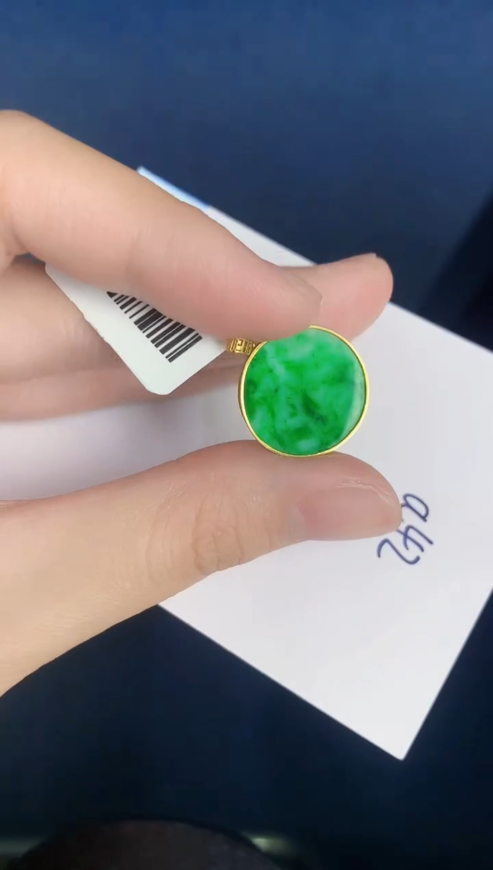 【闪购商品】翡翠颈饰18K金镶嵌000000000