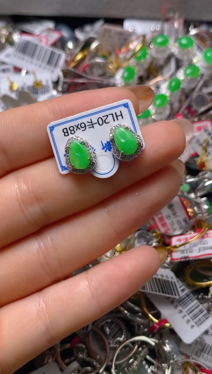 银S925镶嵌戒指翡翠百内无证书