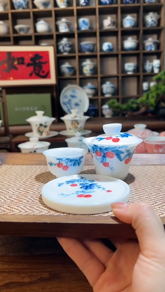 【闪购商品】手绘荔枝小马蹄盖碗+送杯+送盖置