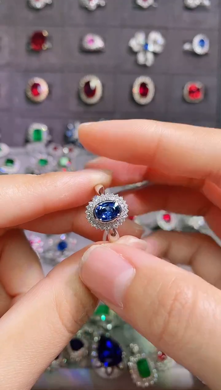 【闪购商品】蓝宝石18K金戒指18K金镶嵌--